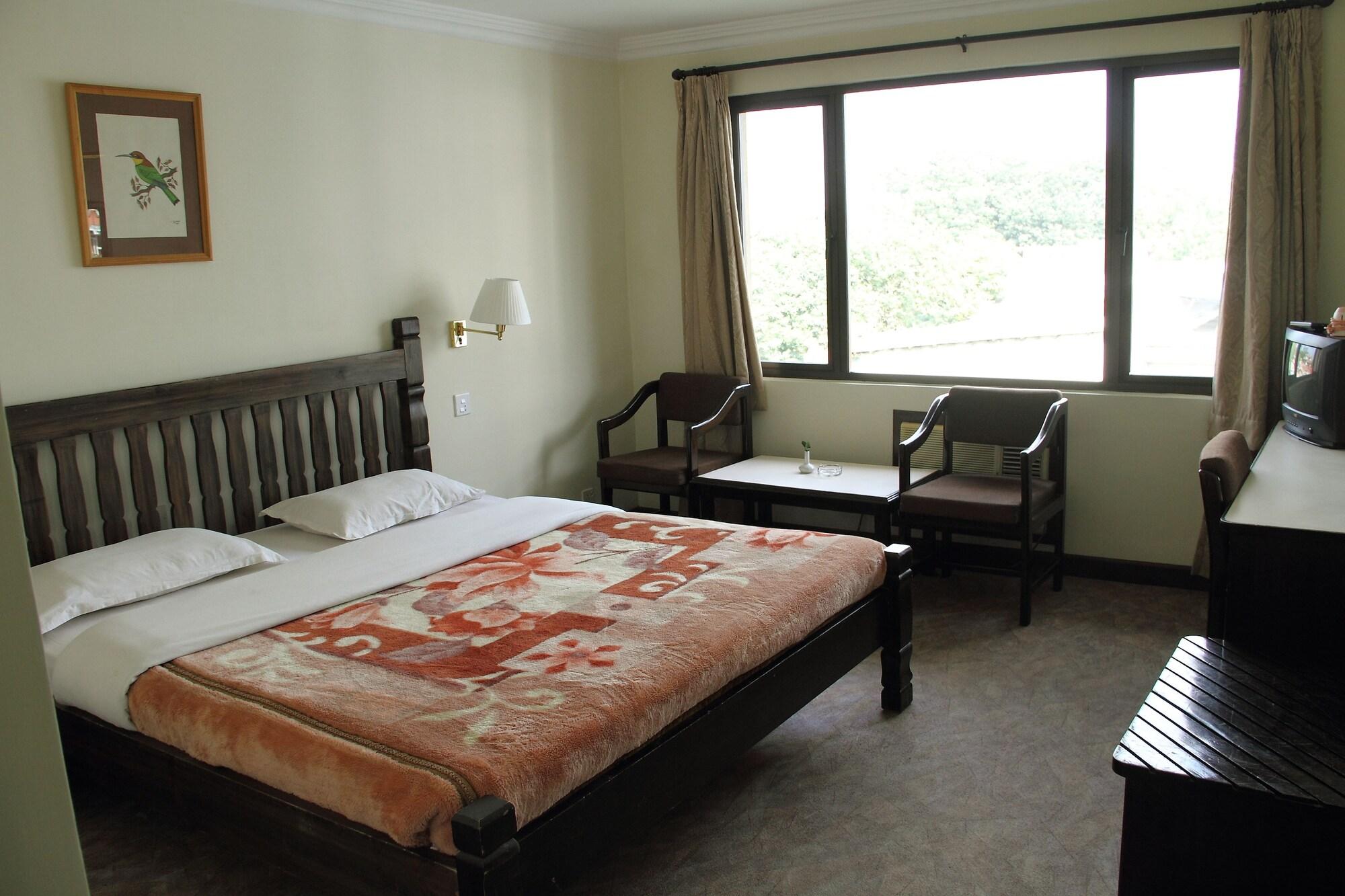 Hotel Holy Himalaya Катманду Экстерьер фото