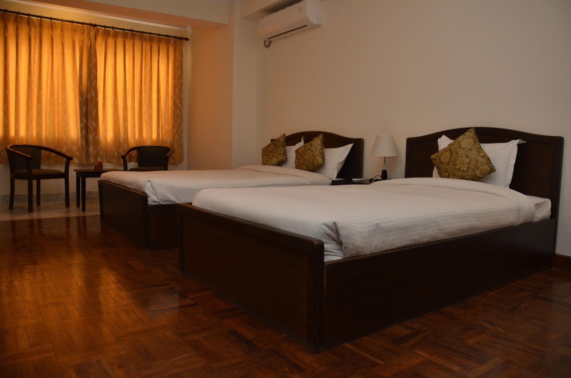 Hotel Holy Himalaya Катманду Экстерьер фото
