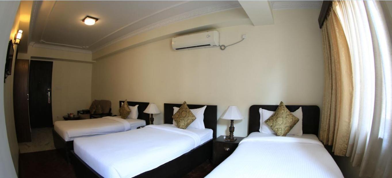 Hotel Holy Himalaya Катманду Экстерьер фото