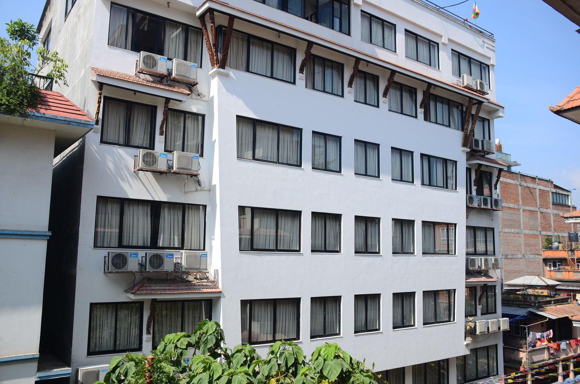 Hotel Holy Himalaya Катманду Экстерьер фото