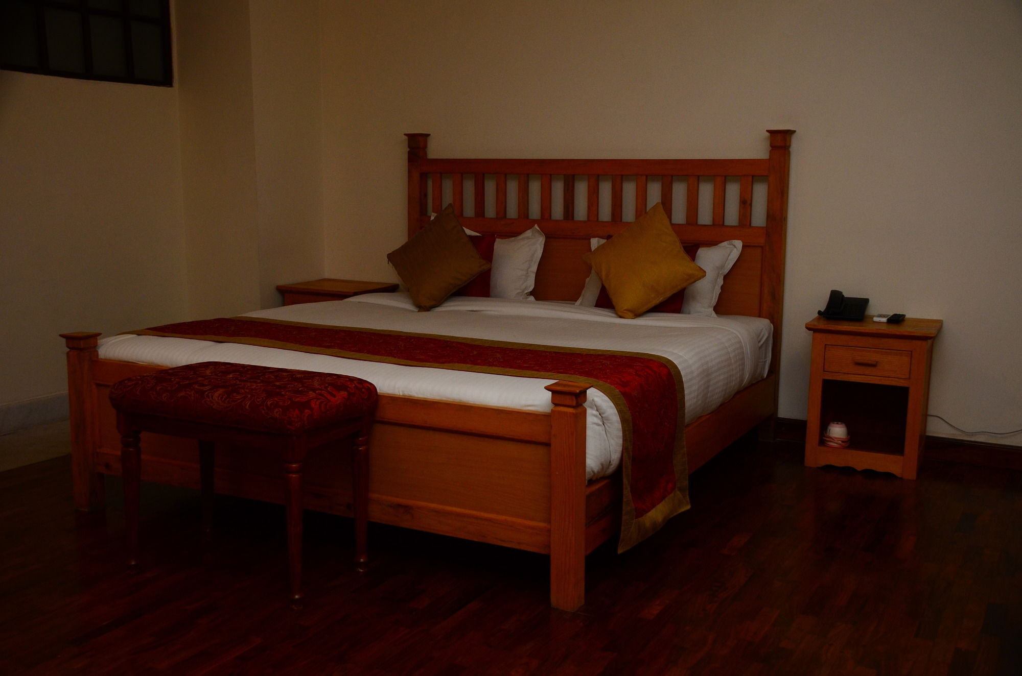 Hotel Holy Himalaya Катманду Экстерьер фото