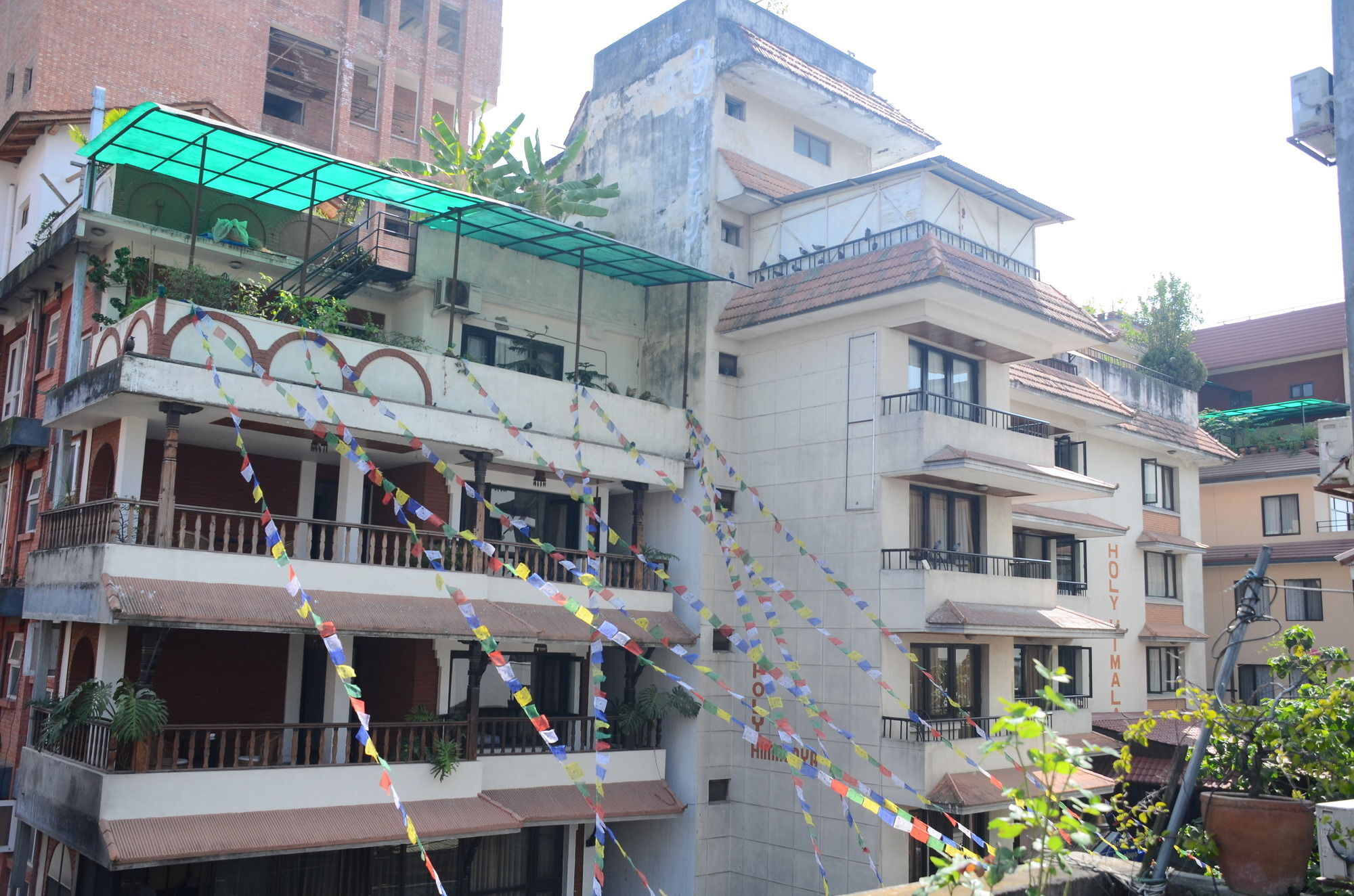 Hotel Holy Himalaya Катманду Экстерьер фото